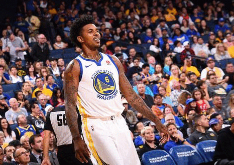 库库雷利亚：为埃斯特旺感到高兴；我尽量不给亚马尔太多空间（库库雷利亚：为埃斯特旺开心；尽量不让亚马尔有空间）