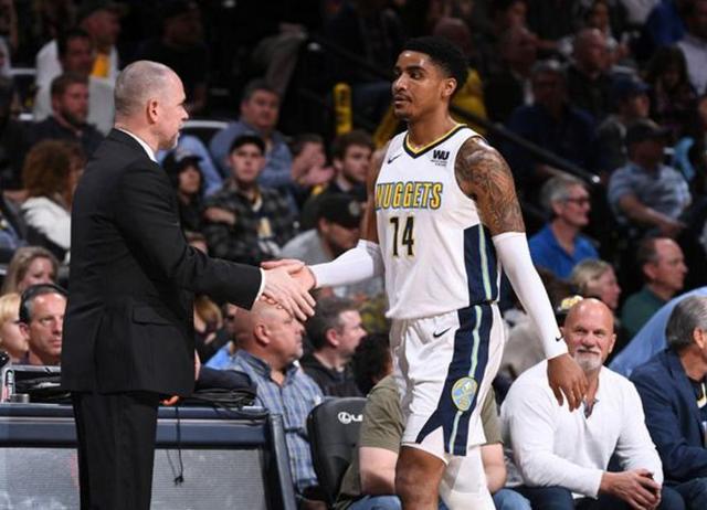 梁靖崑输球后自责，孙颖莎暖心复盘！郭焱点出败因，直言又爱又恨 ！（梁靖崑赛后自责，孙颖莎贴心复盘，郭焱直指败因：让人又爱又恨）