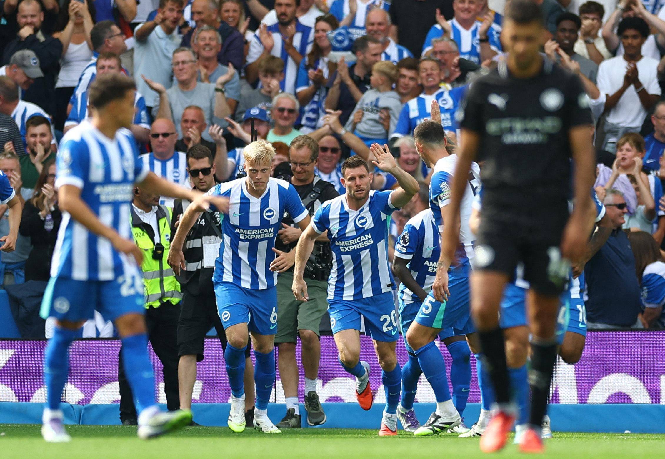 巴萨客场89-79力克红星！克莱本轰22分率队攻陷贝尔格莱德（巴萨客场89-79击败红星，克莱本砍22分助队攻克贝尔格莱德）