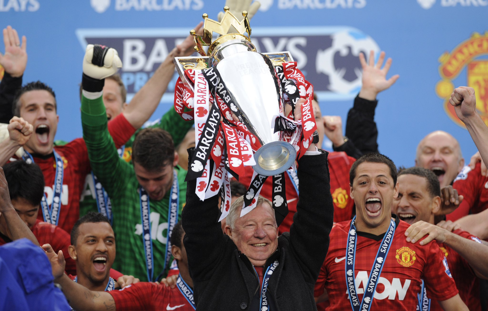 20岁新星独自撑起AC米兰左路走廊：力压S2，英超球会争相抢购他（20岁妖星一肩挑AC米兰左路，压过S2成焦点，英超豪门竞相报价）