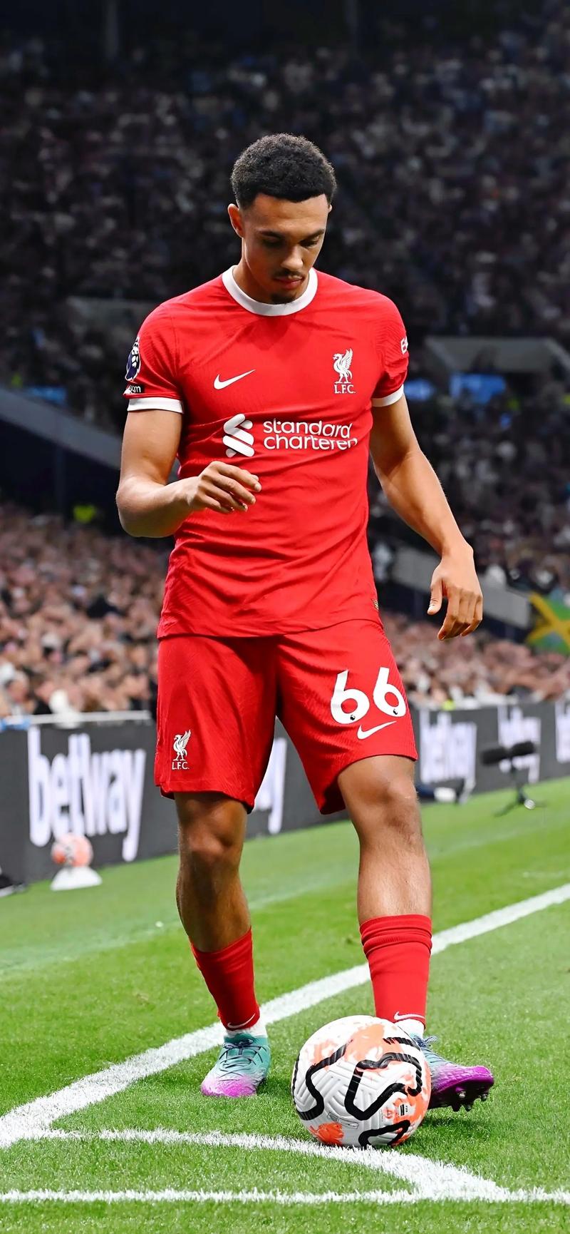 穆帅：非五大联赛球队如今不会赢欧冠，上次还是我带的波尔图（穆里尼奥称：五大联赛之外球队已难问鼎欧冠，上一次还是我执教的波尔图）