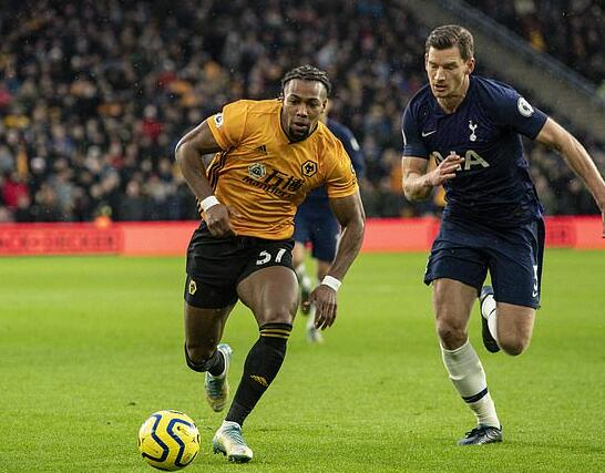 竞彩湃｜热刺主场迎来小蜜蜂，强势维拉能否阻击阿森纳？（竞彩湃｜热刺坐镇主场迎战小蜜蜂，强势维拉能否拦住枪手？）