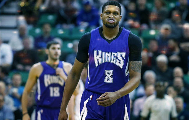 英媒：不敌纽卡赛后瓜帅与吉马良斯争论，并疑似怒斥摄像师（英媒曝：曼城不敌纽卡后瓜迪奥拉与吉马良斯发生口角，疑当场斥责摄像师）