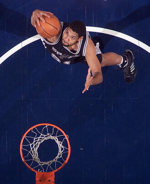 灰熊vs快船前瞻：快船赢球后士气大振，客场力争复仇灰熊（灰熊迎战快船前瞻：快船乘胜出征，客场志在复仇）