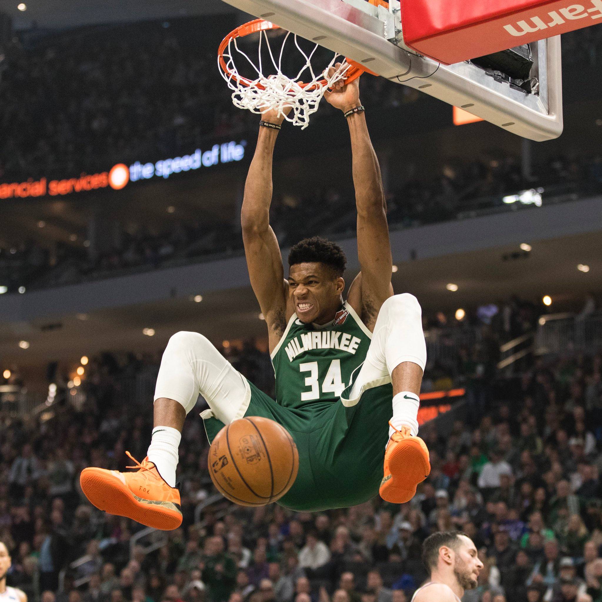 利兹联主帅：战胜蓝军让球队重获信心，利物浦能拿到欧冠席位（利兹联主帅：击败蓝军重振士气，利物浦有望锁定欧冠名额）