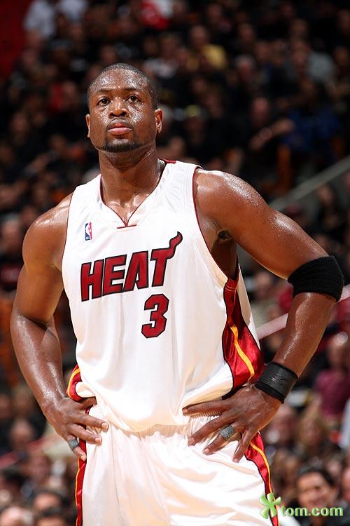 泰山功勋外援罗麦多重回省体，他曾在99年帮助球队夺得双冠王（曾在1999年助泰山加冕双冠的功勋外援罗麦多重返省体）