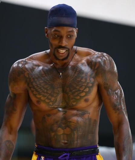 斯普利特：霍勒迪状态正在好转，他与塞布尔暂未进行对抗训练（斯普利特：霍勒迪恢复良好，他与塞布尔尚未进行对抗训练）